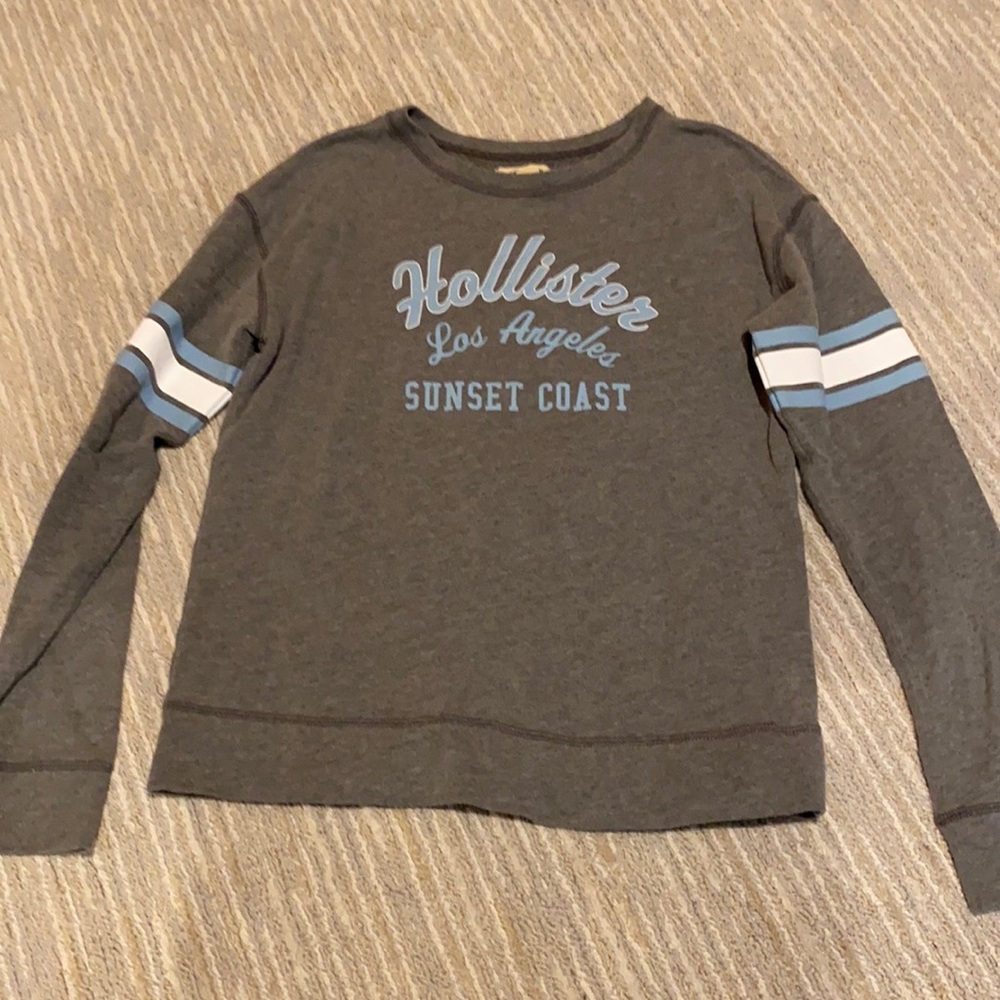 Hollister, women’s light weight gray sweatshirt, size medium